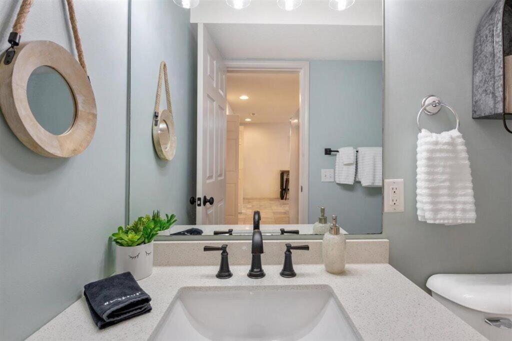 Family Fun Lakefront Condo At Parkview Bay Osage Beach Exteriör bild